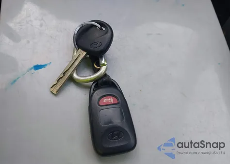 2009 Hyundai Elantra Touring from USA, damaged, VIN KMHDC86E19U042513